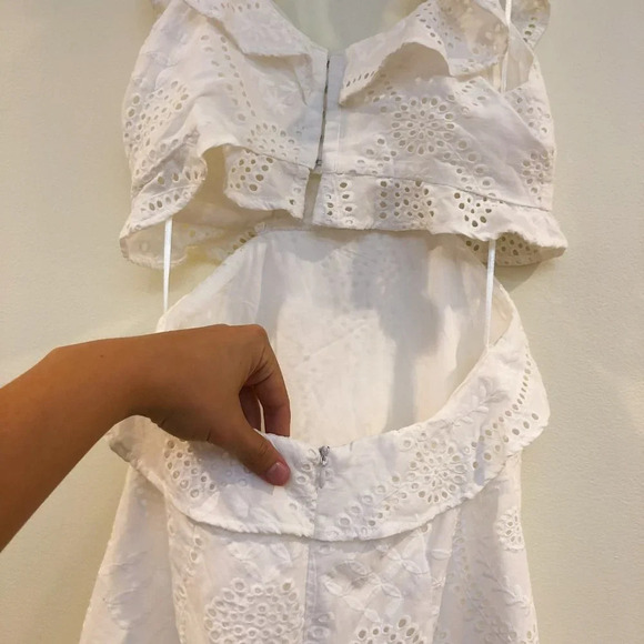 ASTR The Label Bohemian Classic Cutout Ruffle Eyelet Mini Dress Women's Small - Picture 7 of 9
